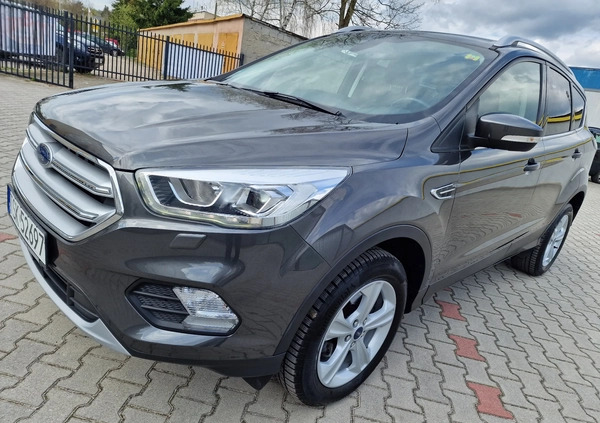 Ford Kuga cena 64900 przebieg: 103500, rok produkcji 2018 z Suchedniów małe 352